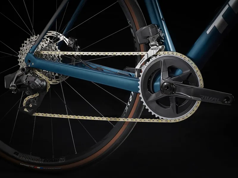 Trek Domane SL 6 eTap Gen 3 Carbon Road Bike 2022 in Aquatic and Trek Black-9